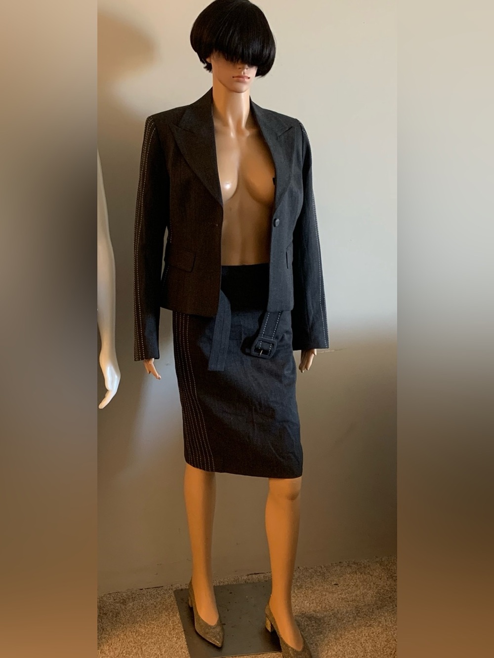Women's Elegant Black Blazer and Skirt Set